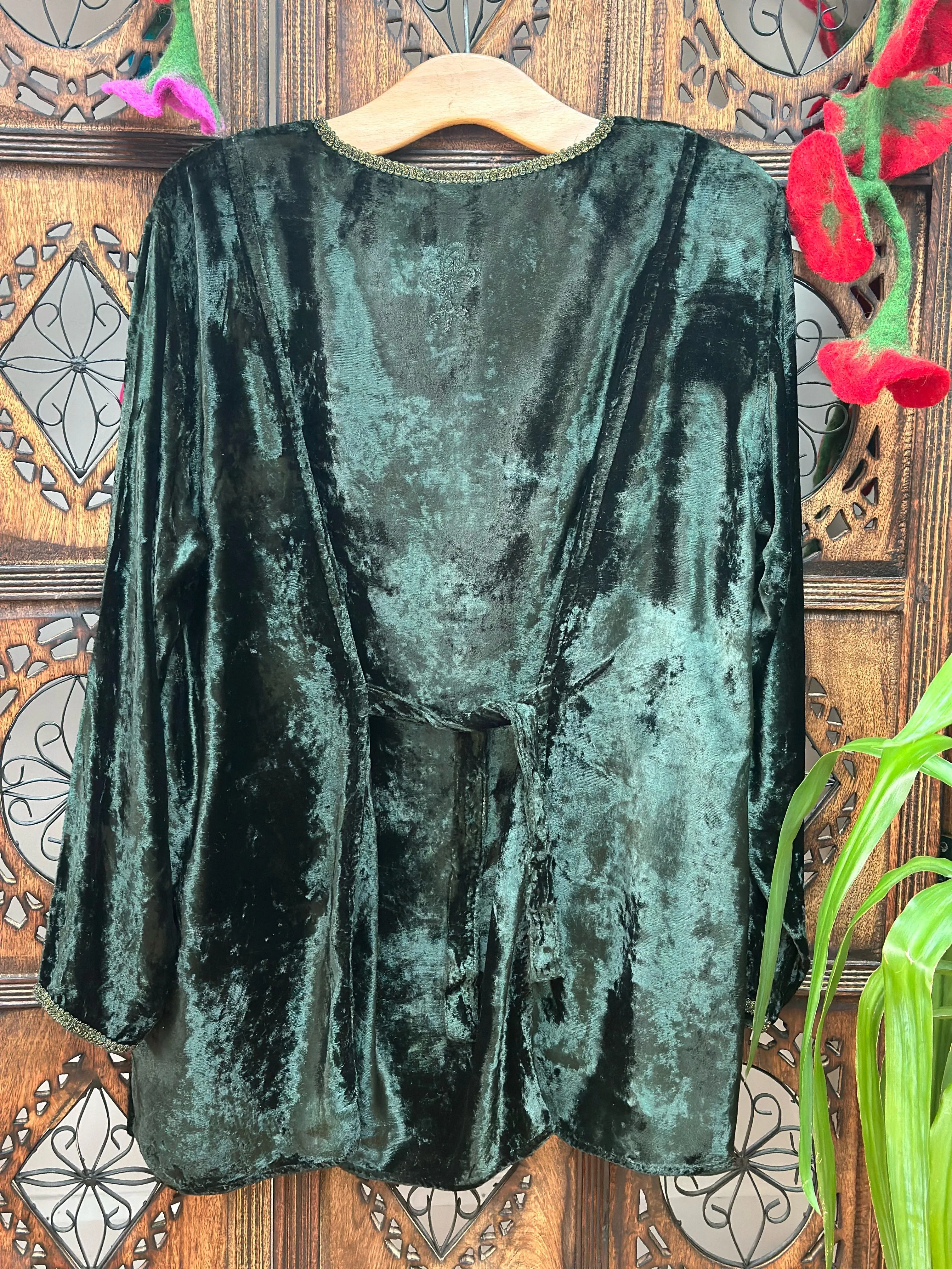 ENCHANTING EMERALD GREEN VELVET EVE BLOUSE (PRB)