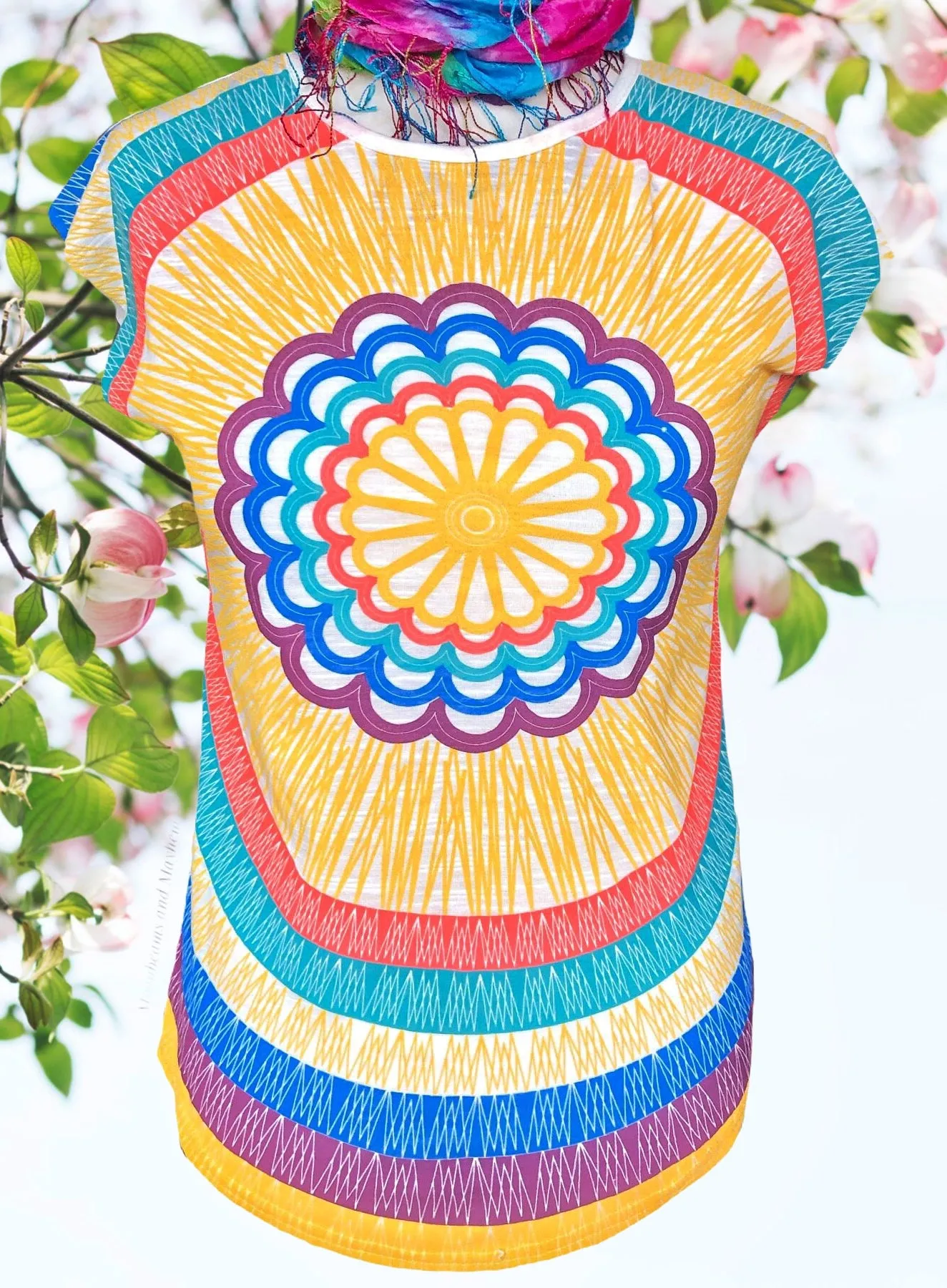 FABULOUS 'SUNBURST' TEE - SIZE SMALL