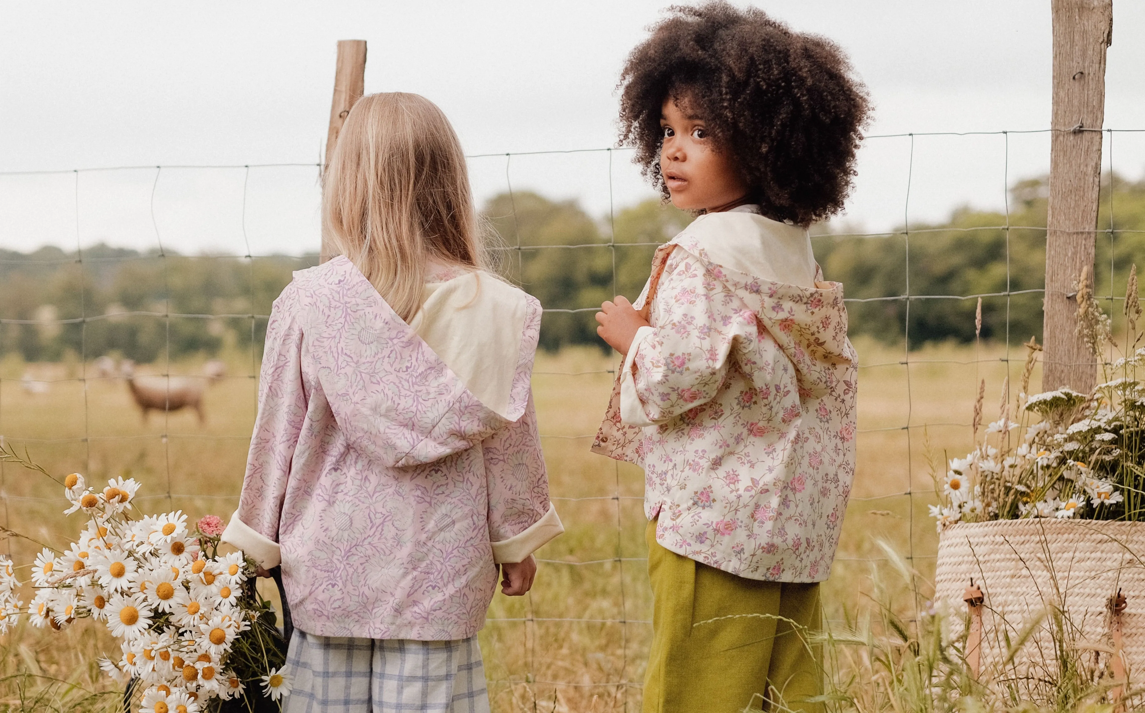 Felvet Windbreaker in Cream Bucolia Fields